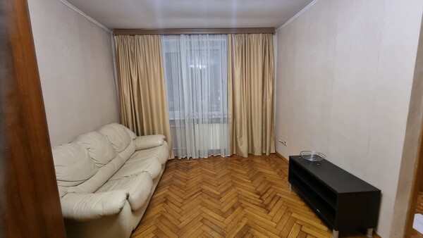 Продам однокомнатную (1-комн.) квартиру, Планетная ул, 49, Москва г