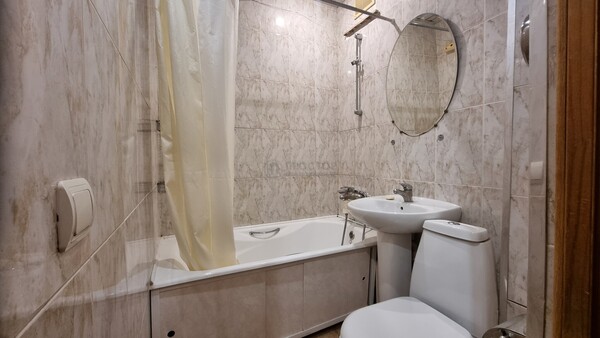 Продам однокомнатную (1-комн.) квартиру, Планетная ул, 49, Москва г