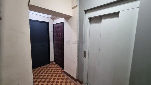 Продам однокомнатную (1-комн.) квартиру, Планетная ул, 49, Москва г