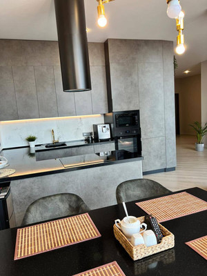 Продам трехкомнатную (3-комн.) квартиру, Чистопольская ул, 40, Казань г