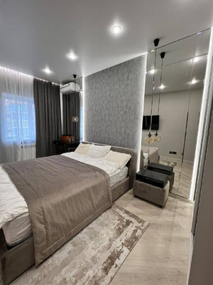 Продам трехкомнатную (3-комн.) квартиру, Чистопольская ул, 40, Казань г