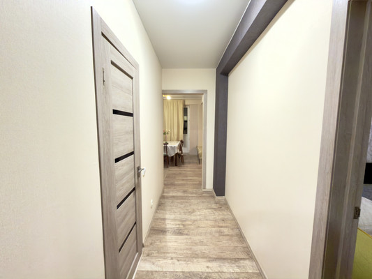 Продам двухкомнатную (2-комн.) квартиру, Галеева ул, 8ак1, Казань г