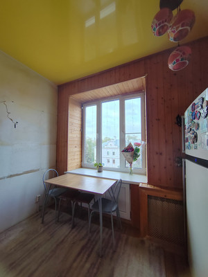 Продам трехкомнатную (3-комн.) квартиру, Ленина ул, 21, Зеленодольск г