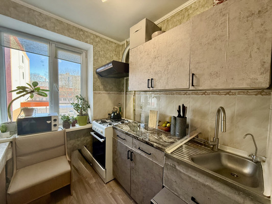 Продам однокомнатную (1-комн.) квартиру, 1 Конной Армии ул, 25, Симферополь г