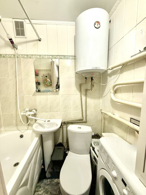 Продам однокомнатную (1-комн.) квартиру, 1 Конной Армии ул, 25, Симферополь г