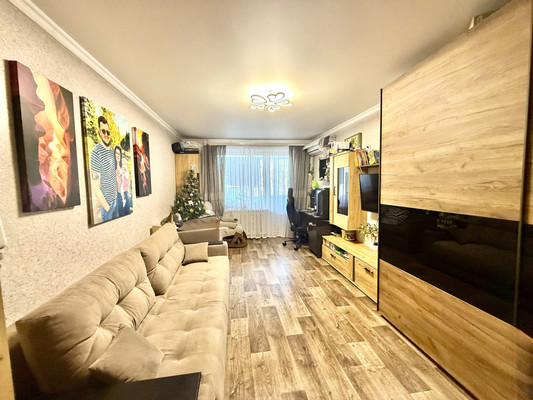 Продам однокомнатную (1-комн.) квартиру, 1 Конной Армии ул, 25, Симферополь г