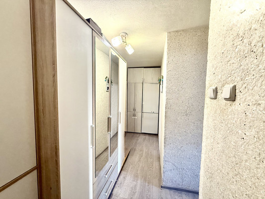 Продам однокомнатную (1-комн.) квартиру, 1 Конной Армии ул, 25, Симферополь г