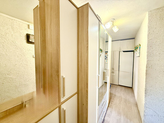 Продам однокомнатную (1-комн.) квартиру, 1 Конной Армии ул, 25, Симферополь г