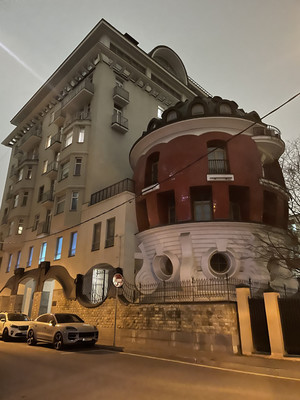 Продам трехкомнатную (3-комн.) квартиру, Машкова ул, 1, Москва г