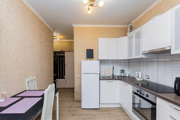 Продам однокомнатную (1-комн.) квартиру, им. Сергея Есенина ул, 108к1, Краснодар г