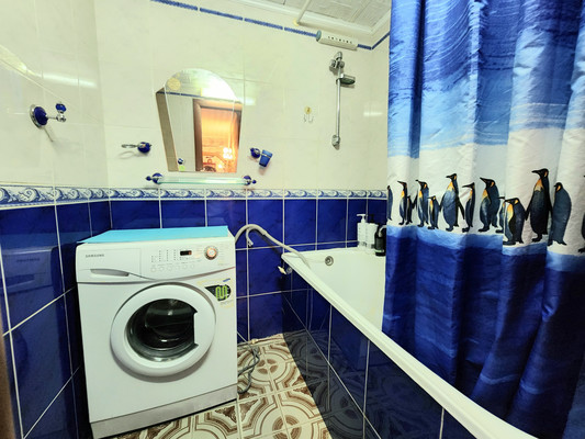 Продам трехкомнатную (3-комн.) квартиру, Д мкр, 25, Новомичуринск г