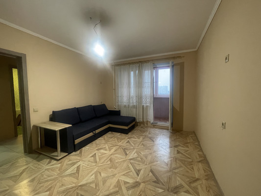 Продам трехкомнатную (3-комн.) квартиру, Баулинская (Новые Островцы мкр) ул, 4, Островцы д