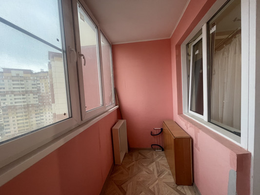 Продам трехкомнатную (3-комн.) квартиру, Баулинская (Новые Островцы мкр) ул, 4, Островцы д