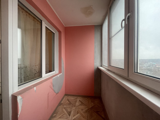 Продам трехкомнатную (3-комн.) квартиру, Баулинская (Новые Островцы мкр) ул, 4, Островцы д