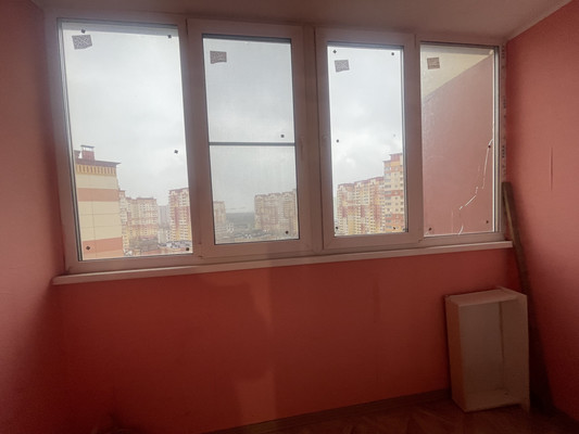 Продам трехкомнатную (3-комн.) квартиру, Баулинская (Новые Островцы мкр) ул, 4, Островцы д