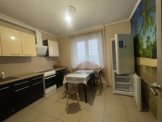 Продам трехкомнатную (3-комн.) квартиру, Баулинская (Новые Островцы мкр) ул, 4, Островцы д