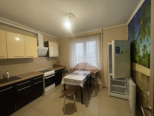 Продам трехкомнатную (3-комн.) квартиру, Баулинская (Новые Островцы мкр) ул, 4, Островцы д