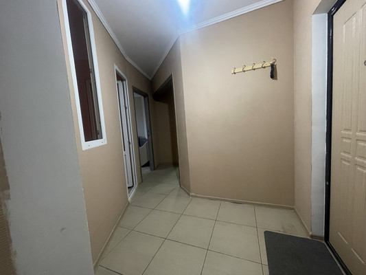 Продам трехкомнатную (3-комн.) квартиру, Баулинская (Новые Островцы мкр) ул, 4, Островцы д