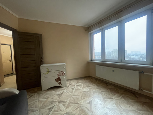 Продам трехкомнатную (3-комн.) квартиру, Баулинская (Новые Островцы мкр) ул, 4, Островцы д