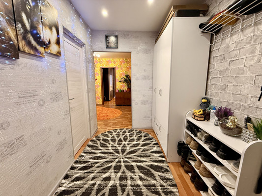 Продам многокомнатную квартиру, Первомайская ул, 6, Запрудня рп