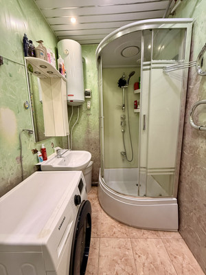 Продам многокомнатную квартиру, Первомайская ул, 6, Запрудня рп