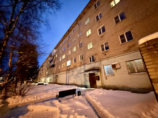 Продам многокомнатную квартиру, Первомайская ул, 6, Запрудня рп