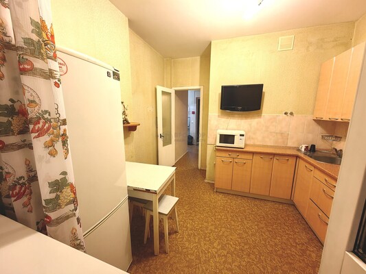 Продам однокомнатную (1-комн.) квартиру, Обручева ул, 6, Москва г