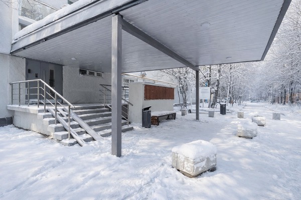 Продам трехкомнатную (3-комн.) квартиру, Ленинский пр-кт, 102, Москва г