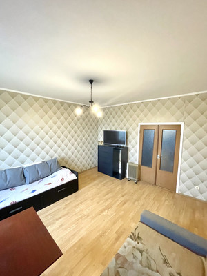 Продам однокомнатную (1-комн.) квартиру, 43-й Армии ул, 23, Подольск г