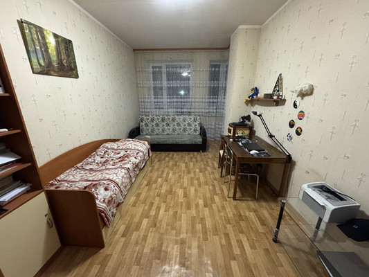 Продам трехкомнатную (3-комн.) квартиру, Дунина-Горкавича ул, 5, Ханты-Мансийск г