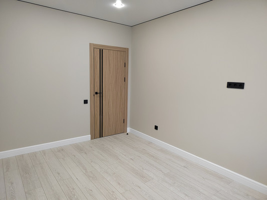 Продам однокомнатную (1-комн.) квартиру, Сержанта Мишина ул, 83, Калининград г