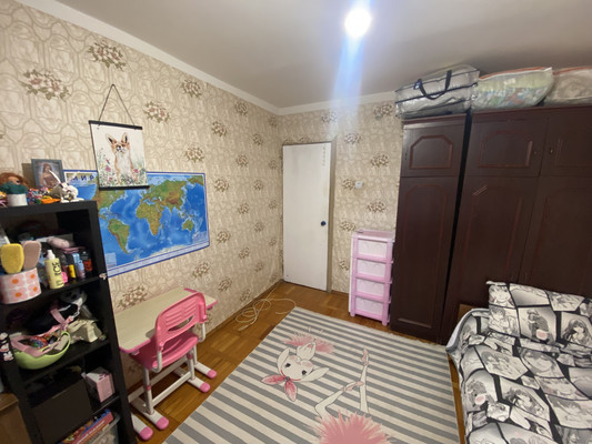 Продам трехкомнатную (3-комн.) квартиру, Горная ул, 1, Агой с