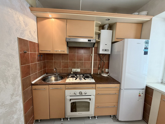 Продам однокомнатную (1-комн.) квартиру, Докучаева ул, 11, Брянск г