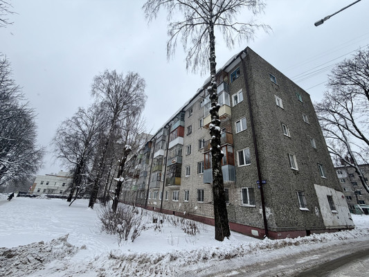 Продам однокомнатную (1-комн.) квартиру, Докучаева ул, 11, Брянск г