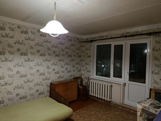 Продам однокомнатную (1-комн.) квартиру, Железнодорожная ул, 67, Мга гп