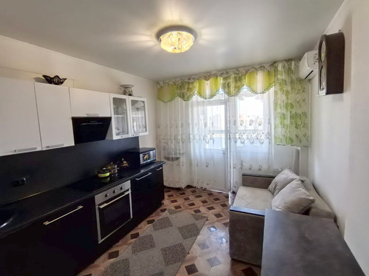 Продам однокомнатную (1-комн.) квартиру, Таманская ул, 121к4, Анапа г