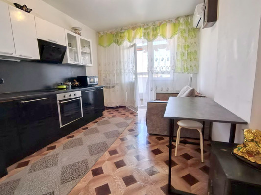 Продам однокомнатную (1-комн.) квартиру, Таманская ул, 121к4, Анапа г