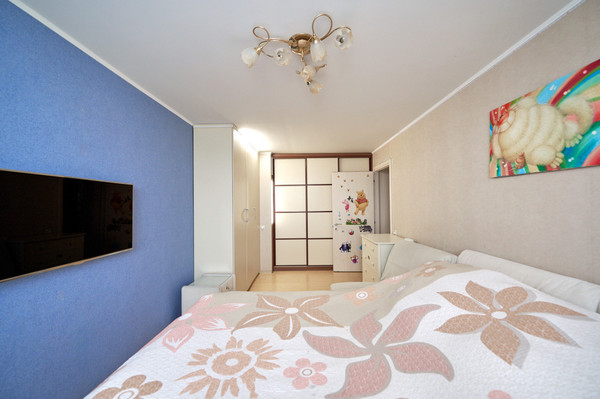 Продам двухкомнатную (2-комн.) квартиру, Ясногорская ул, 17к1, Москва г