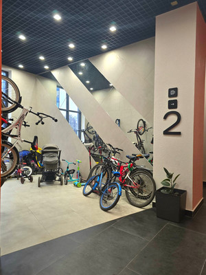 Продам трехкомнатную (3-комн.) квартиру, Лесная ул, 7к1, Ерино д