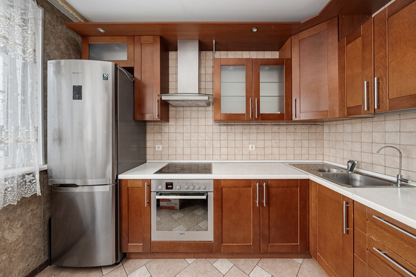 Продам трехкомнатную (3-комн.) квартиру, Волынская ул, 10, Москва г