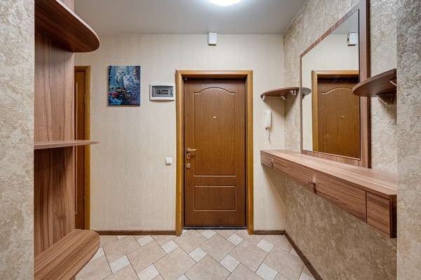 Продам трехкомнатную (3-комн.) квартиру, Волынская ул, 10, Москва г