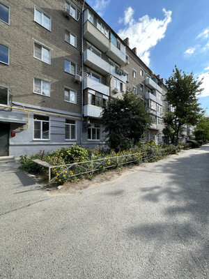 Продам трехкомнатную (3-комн.) квартиру, Ленина ул, 66, Волгодонск г