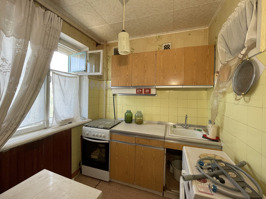 Продам трехкомнатную (3-комн.) квартиру, Ленина ул, 66, Волгодонск г