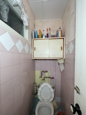 Продам трехкомнатную (3-комн.) квартиру, Ленина ул, 66, Волгодонск г