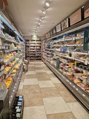 Продам коммерческое помещение 370 м2, Остоженка ул, 10, Москва г