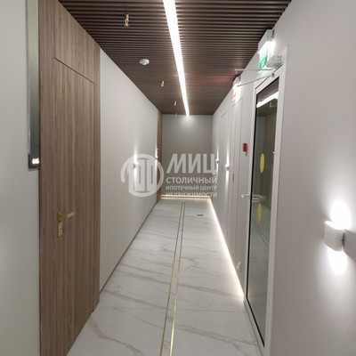 Продам трехкомнатную (3-комн.) квартиру, Новоостаповская ул, 16к1, Москва г