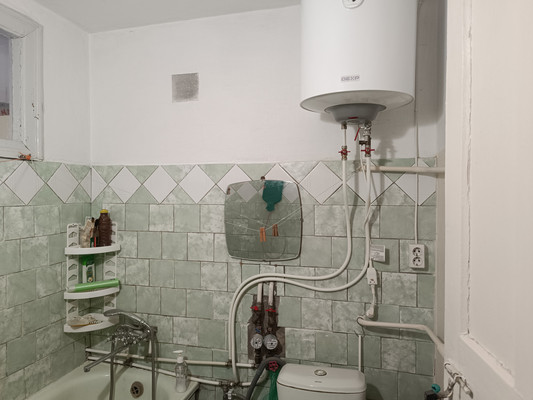 Продам однокомнатную (1-комн.) квартиру, Яблочкова ул, 21, Грэсовский пгт