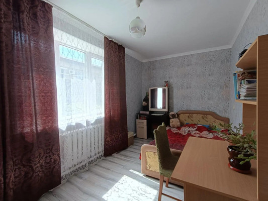 Сдам двухкомнатную (2-комн.) квартиру, Полковая ул, 395, Славянск-на-Кубани г