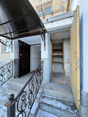 Продам трехкомнатную (3-комн.) квартиру, Пачева ул, 10, Нальчик г