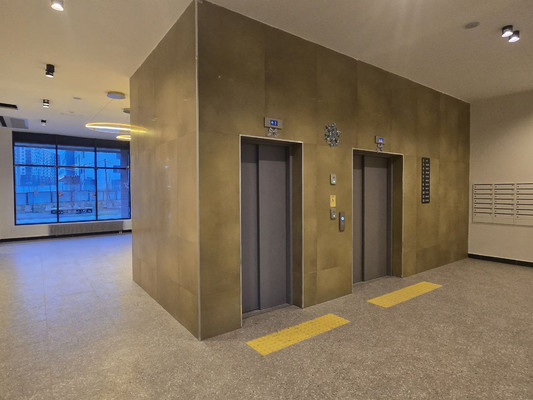 Продам трехкомнатную (3-комн.) квартиру, Новомосковская ул, 1к4, Москва г